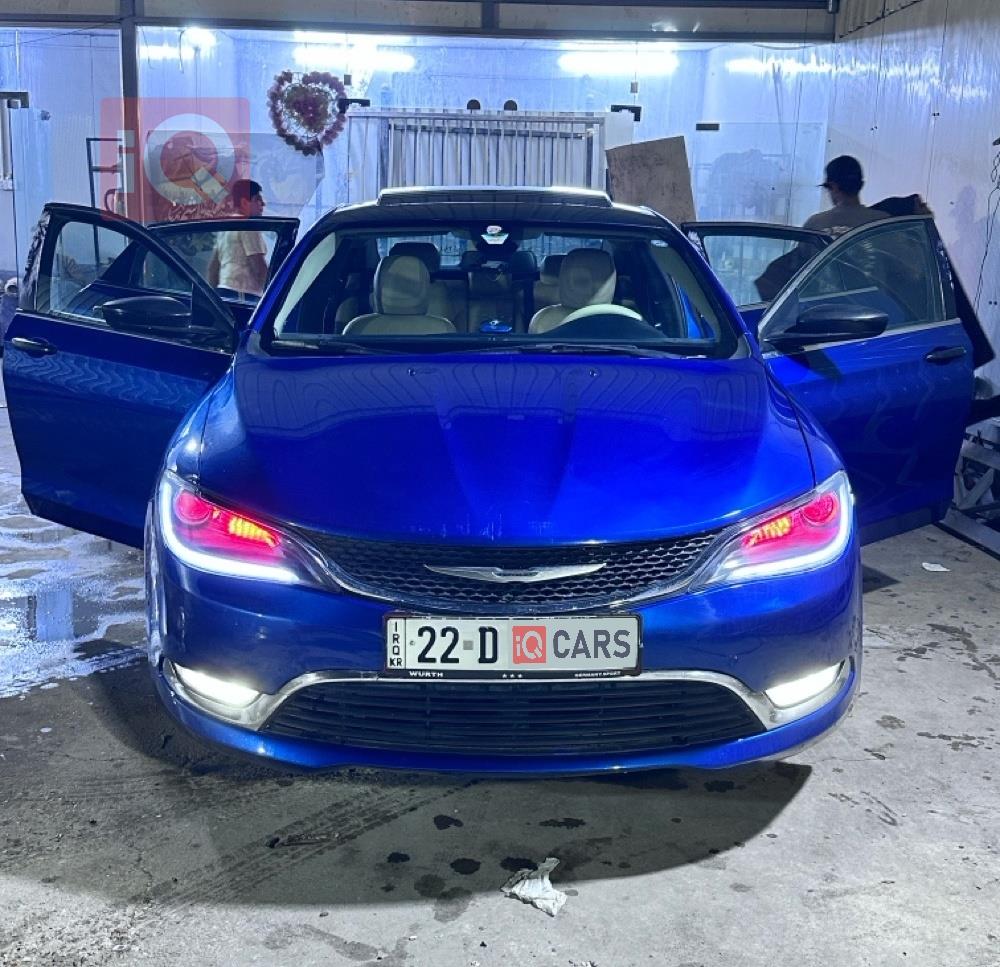 کرایسلەر 200